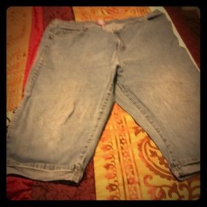 Capri jeans size 24